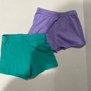 Lot of 2 : Toddler Girl teal and purple cotton shorts size 3t